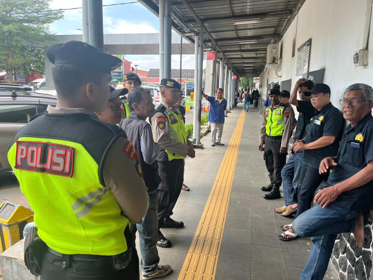 Dukung OKC 2026, Polresta Banyumas Patroli Objek Vital dan Jalur Mudik di Purwokerto