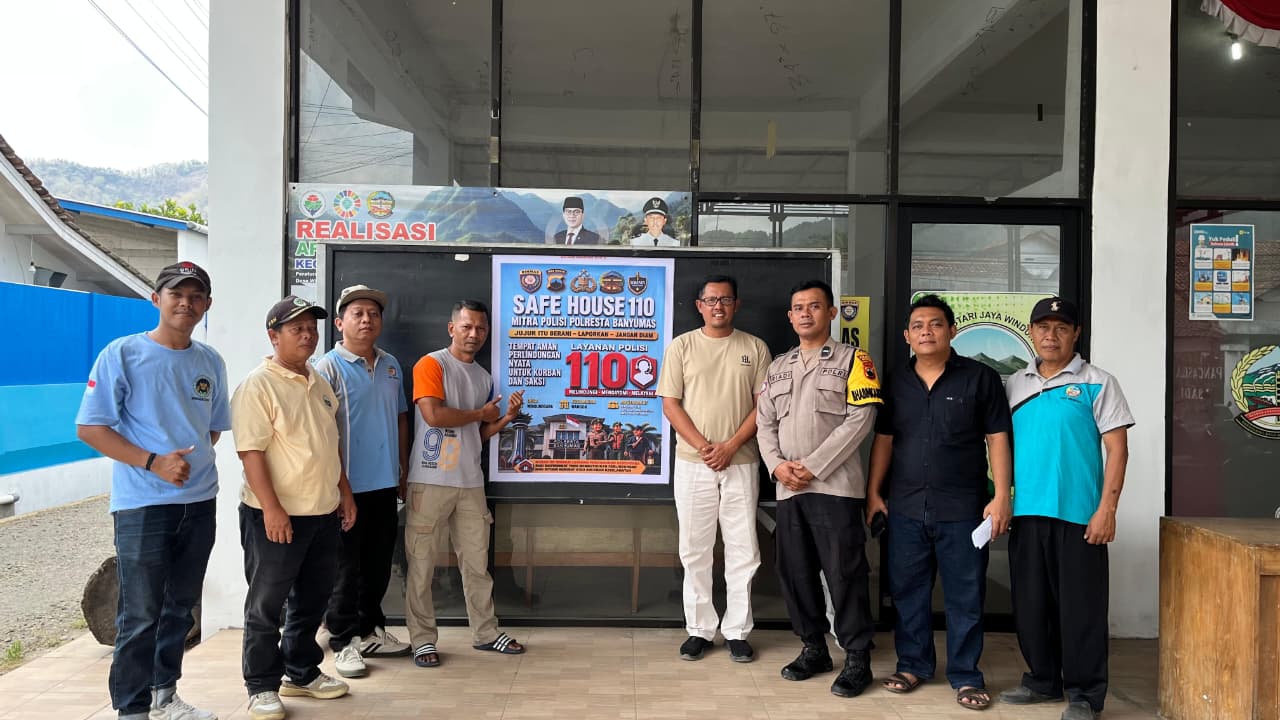 Bhabinkamtibmas Polsek Wangon Sambangi Kades dan Pemuda Windunegara, Ada Pesan Penting Soal Kamtibmas