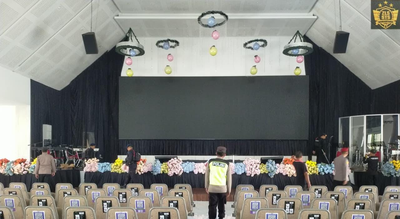 Operasi Lilin Candi 2025: Polresta Banyumas Libatkan Gegana, Gereja Bethel Indonesia Disterilisasi Untuk Ibadah Natal