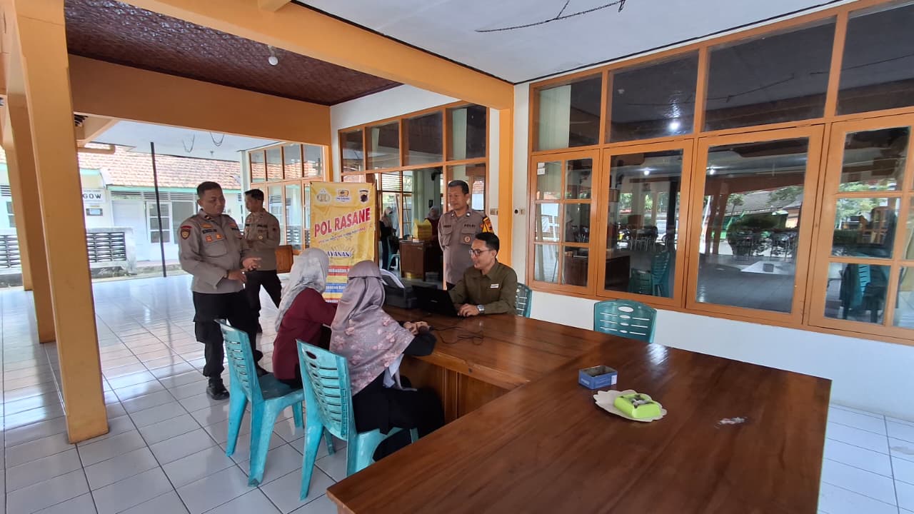 Polsek Purwokerto Timur Dekatkan Pelayanan kepada Masyarakat Lewat Program POLRASANE