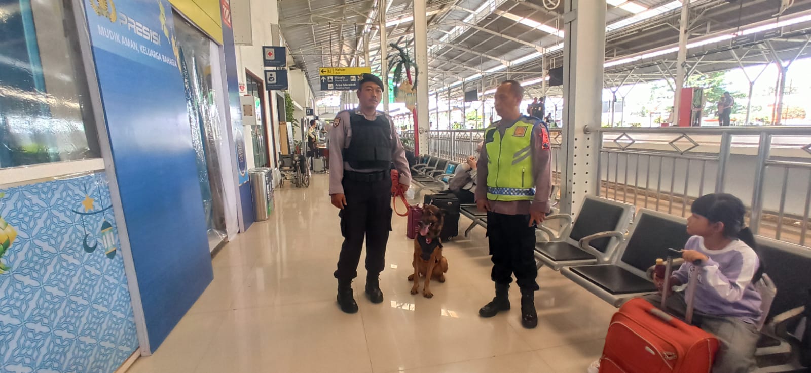 Unit K-9 Polresta Banyumas Sterilisasi Stasiun Purwokerto, Dukung Operasi Ketupat Candi 2026