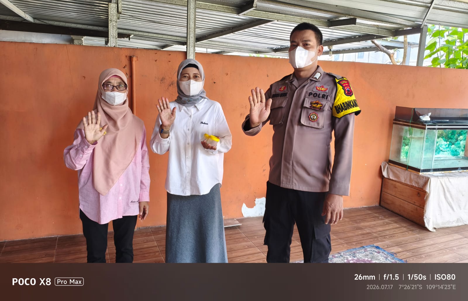 Polsek Kembaran Bersinergi dengan Puskesmas Laksanakan Tracing TOSS TB untuk Cegah Penularan