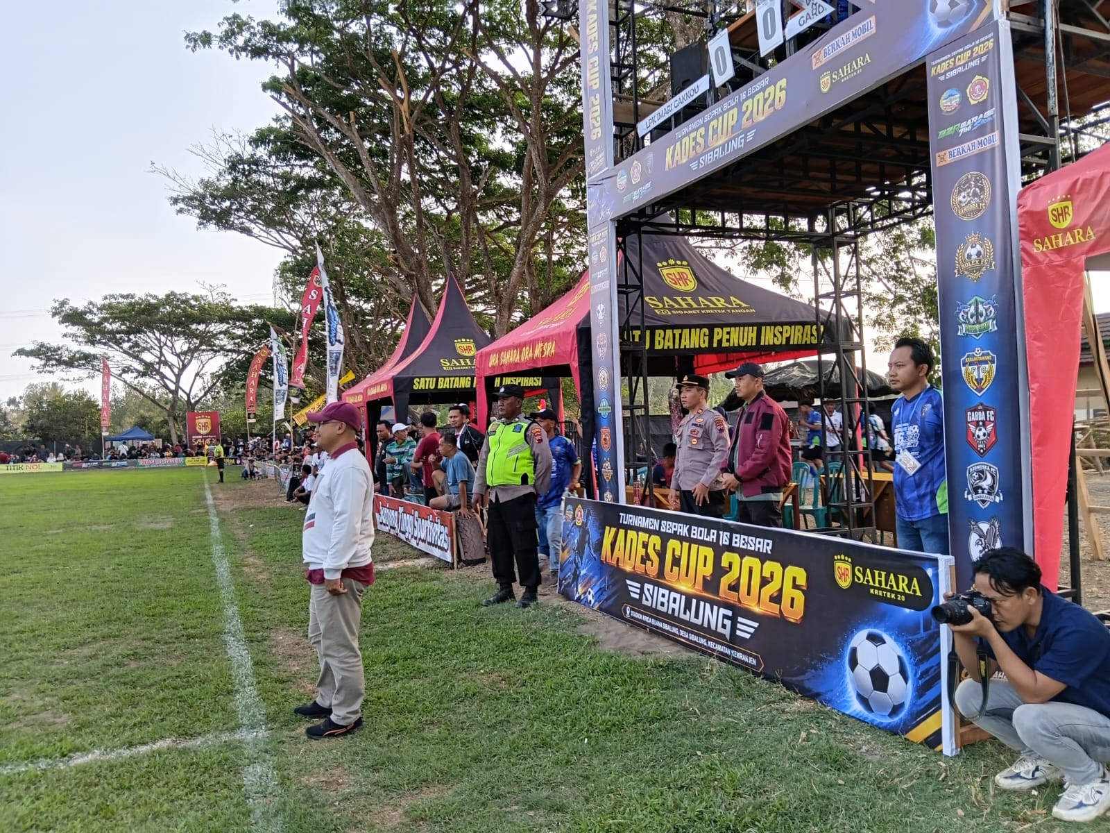 Kades Cup 2026 di Sibalung Bergulir, Polsek Kemranjen Hadir Jaga Keamanan dan Sportivitas