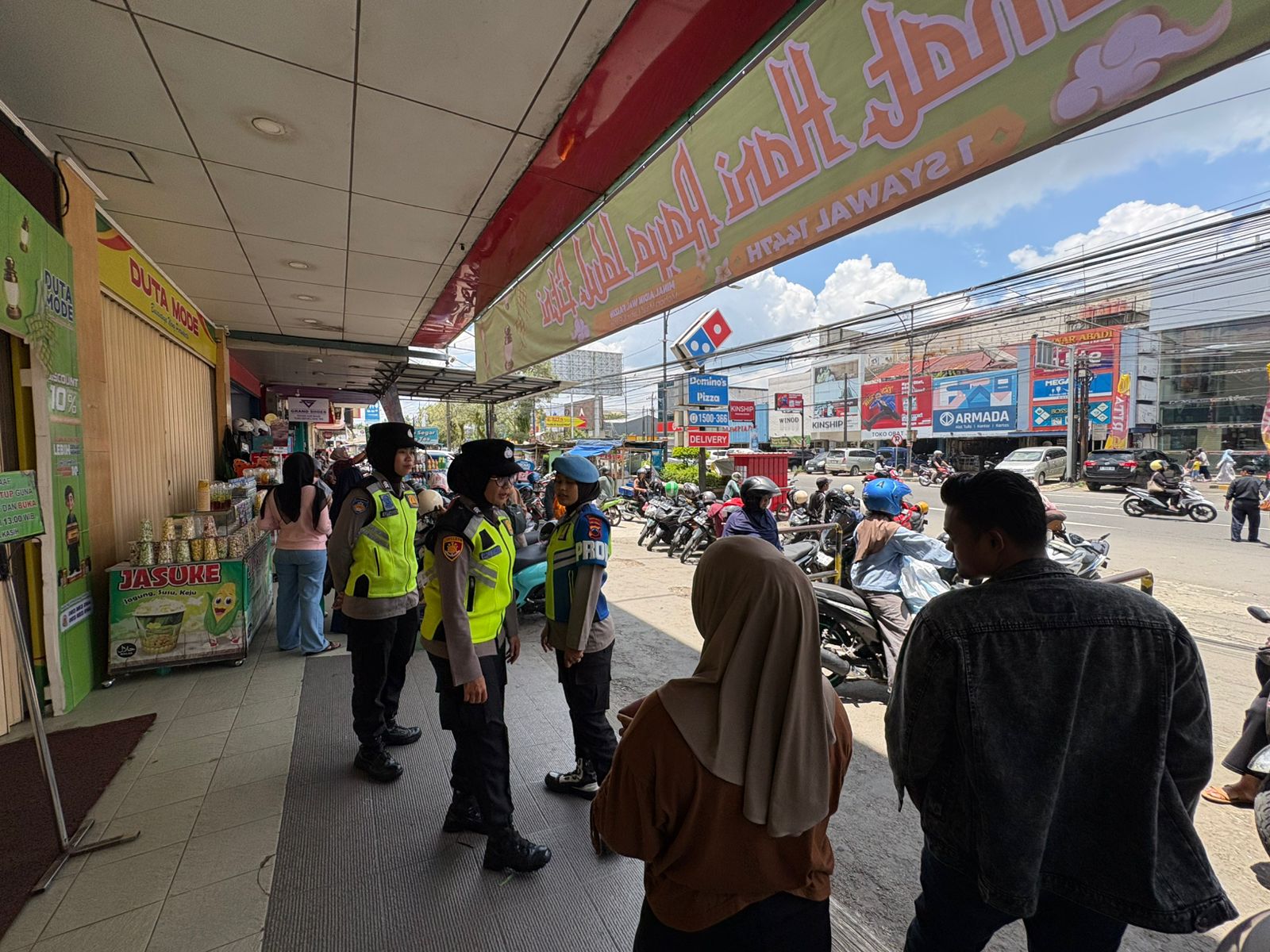 Polwan Polresta Banyumas Gelar Patroli Presisi, Amankan Pusat Keramaian dalam Operasi Ketupat Candi 2026