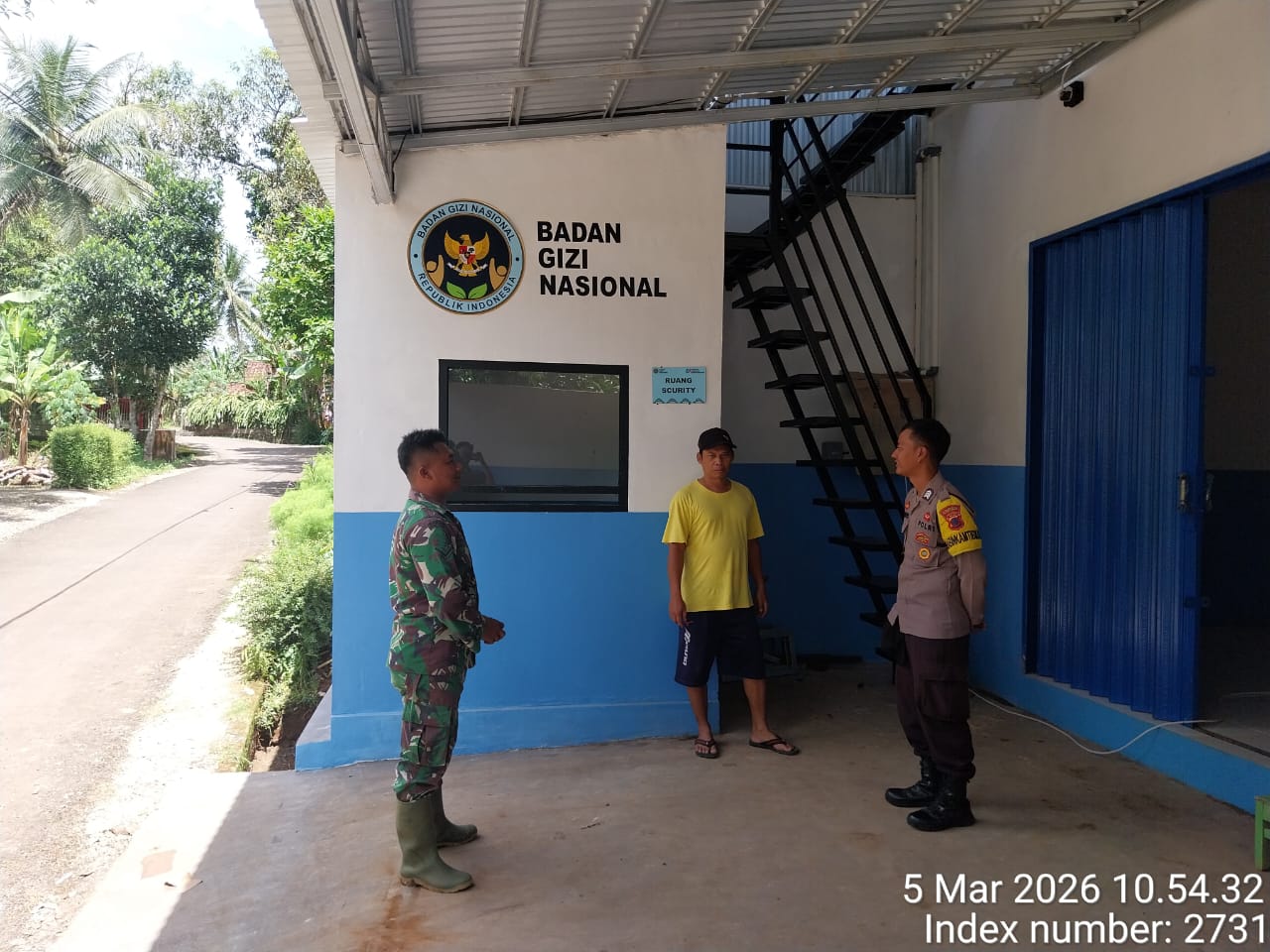 Cegah Curat, Curas Dan Curanmor, Personel Polsek Patikraja Polresta Banyumas Sambangi SPPG