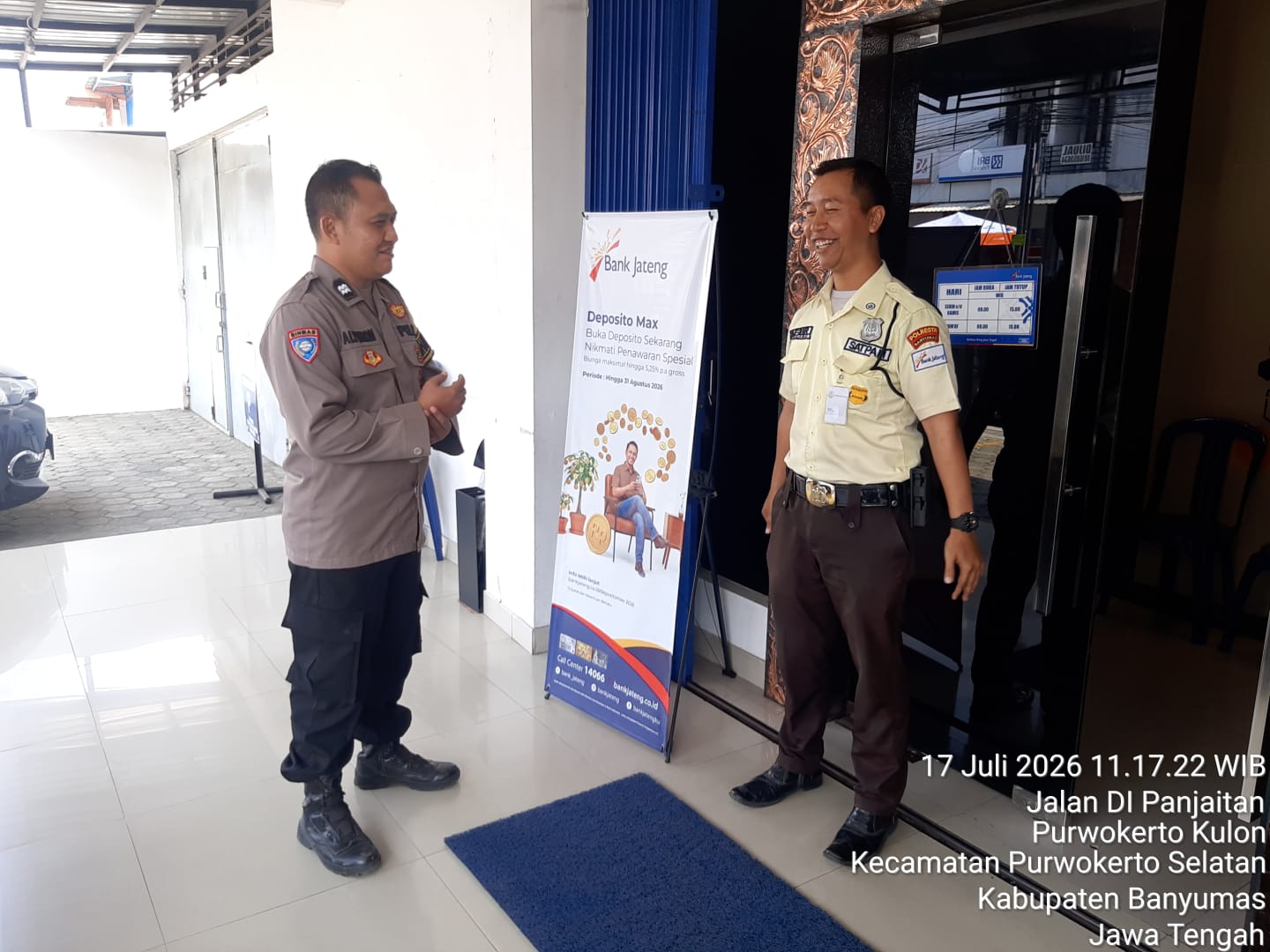 Satpam Bank Jadi Mitra Strategis Polri, Bhabinkamtibmas Banyumas Intensifkan Pembinaan Kamtibmas