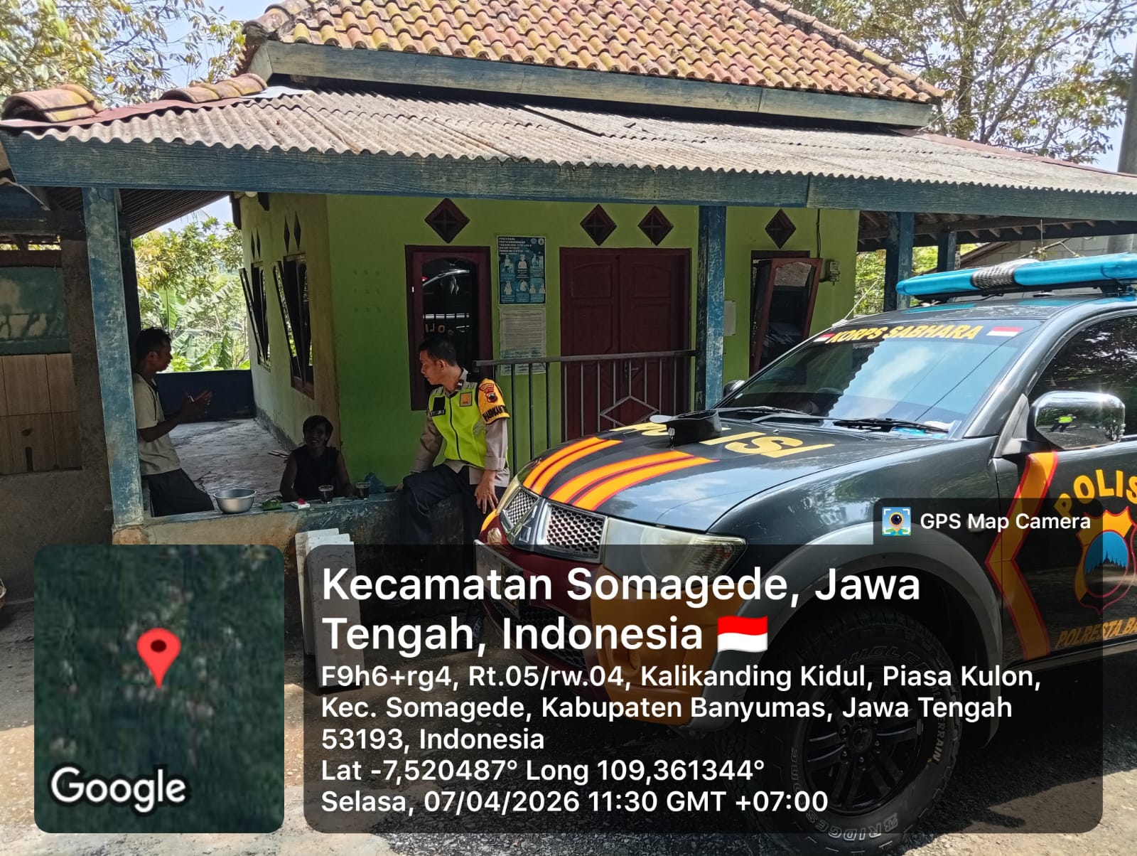 Bhabinkamtibmas Somagede Banyumas Sambangi Warga Ajak Jaga Kerukunan dan Waspada Bencana