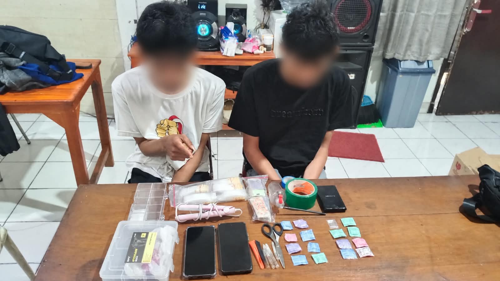 Dit Resnarkoba Polda Jateng Ungkap Peredaran Sabu Modus “Alamat Web”, Dua Pengedar Diamankan dan 16 Paket Disita