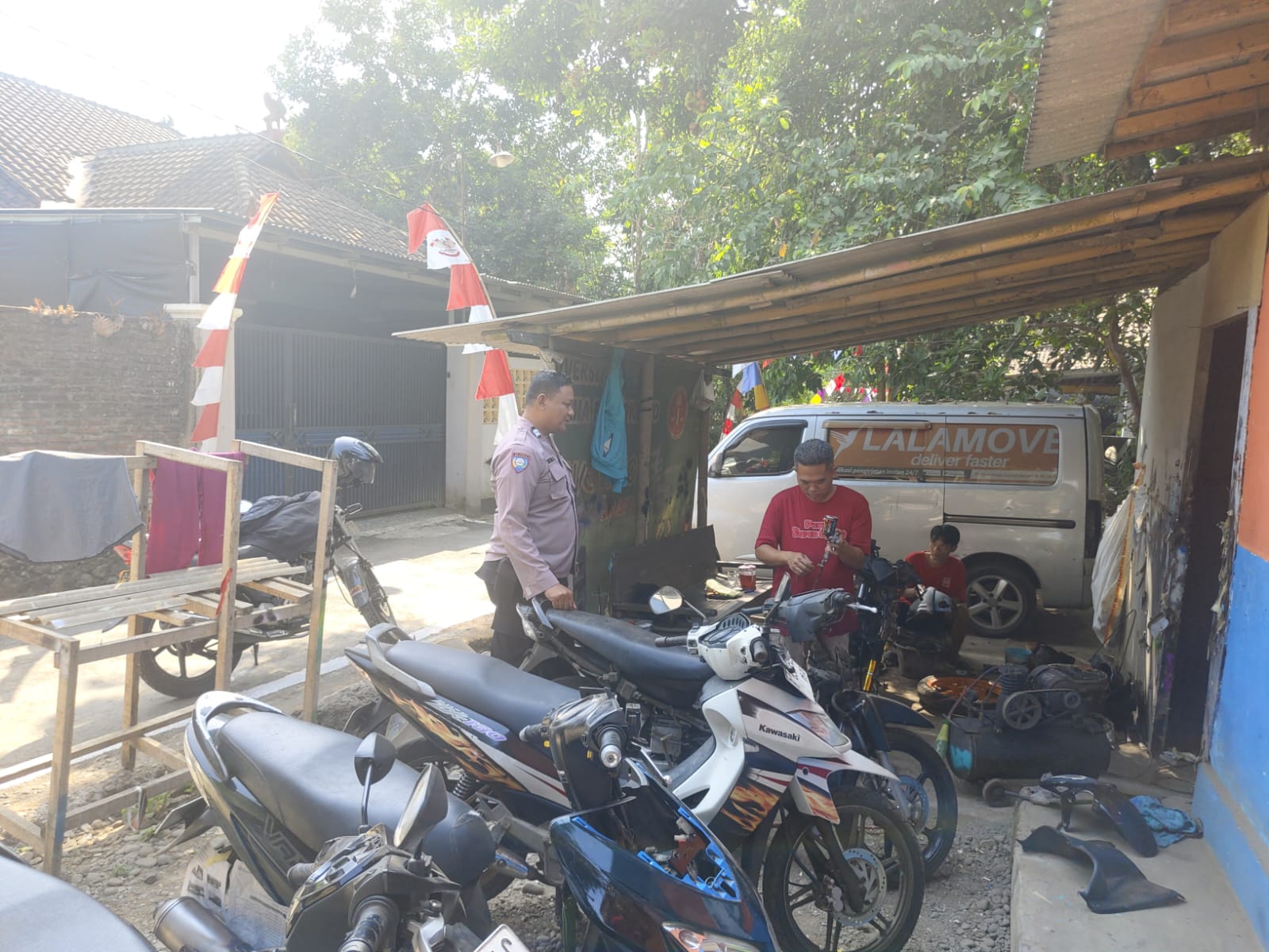 Sambangi Warga Binangun, Bhabinkamtibmas Banyumas Dorong Masyarakat Proaktif Jaga Kamtibmas