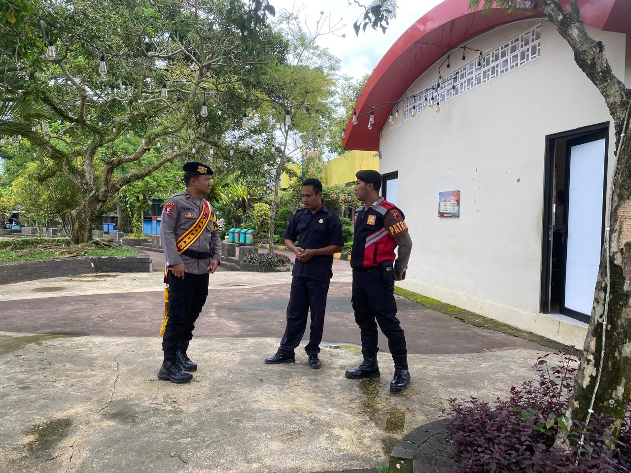 Patroli Presisi Polresta Banyumas OLC 2025, Intensifkan Pengamanan Objek Wisata Dan Imbau Tak Berlebihan Sambut Tahun Baru