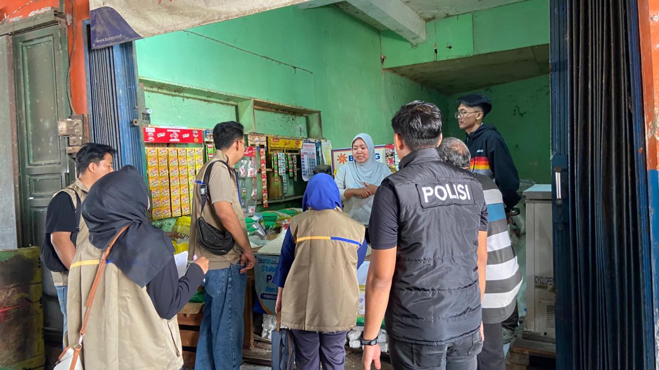 Satgas Pangan Polresta Banyumas Bersama Bulog Pastikan Harga Beras Tetap Sesuai HET