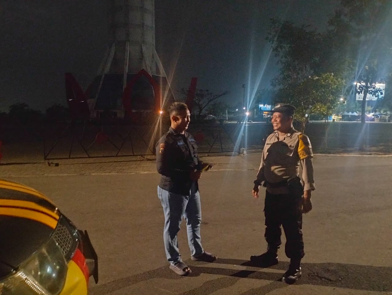 Cegah Gangguan Kamtibmas di Malam Hari, Polsek Purwokerto Barat Patroli Menara Teratai