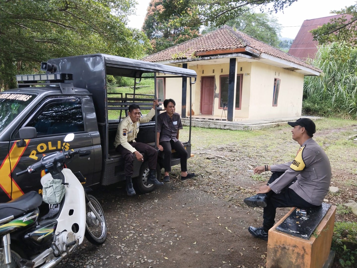 Sambang Warga, Bhabinkamtibmas Purwokerto Utara Banyumas Perkuat Upaya Pencegahan Curanmor