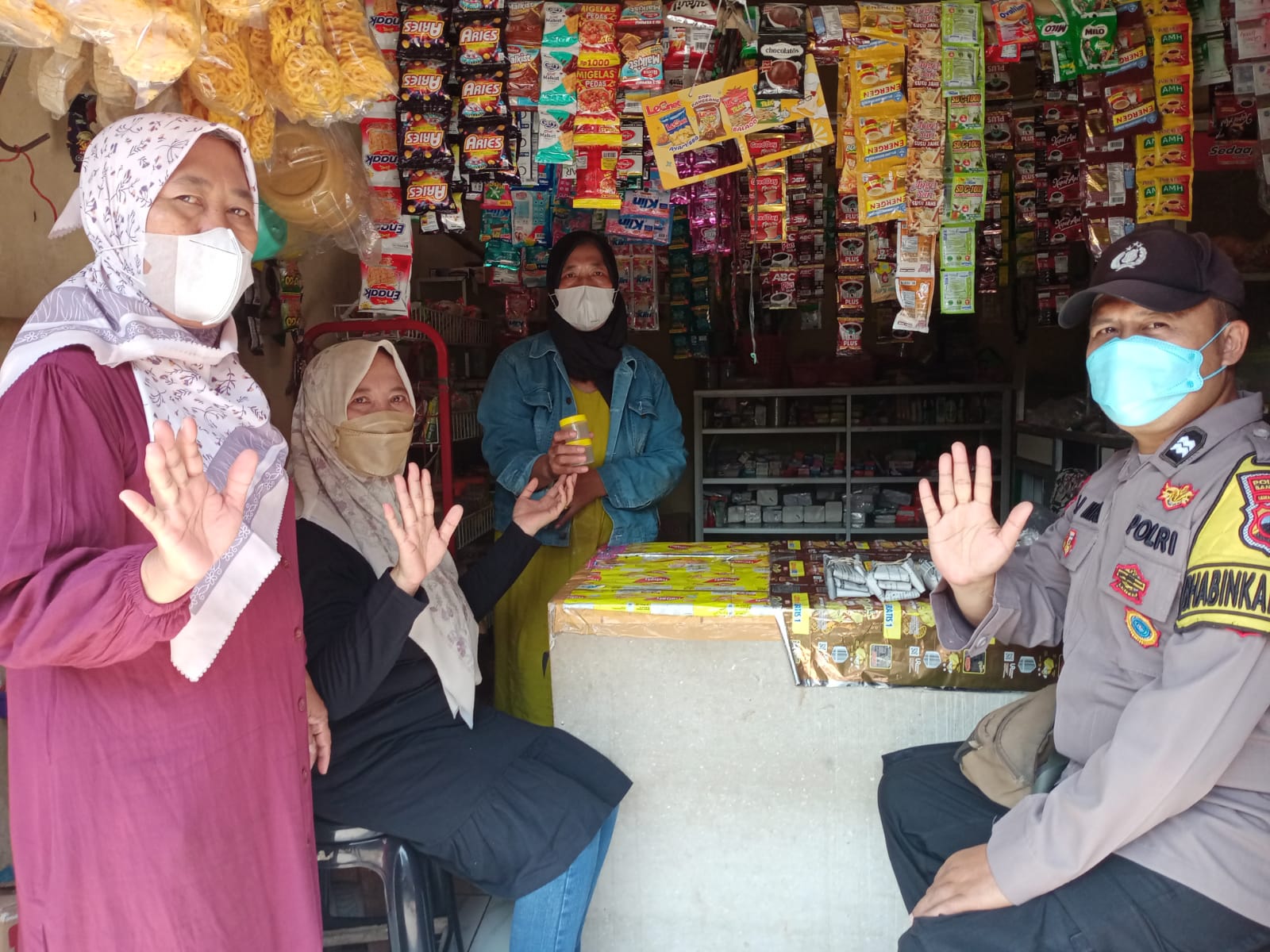 Perkuat Pencegahan TBC, Polsek Purwokerto Selatan Dampingi Petugas Tracing di Karangklesem